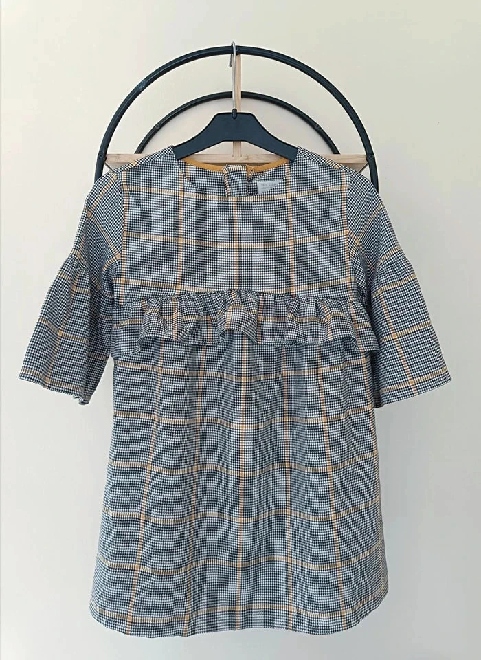 8 ans robe Zara manche mi longue